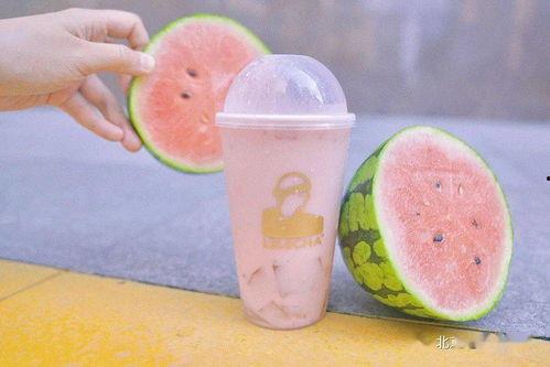 吃瓜博主最火,最火博主背后的故事