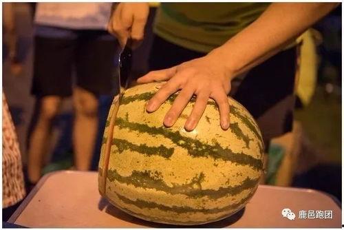 吃瓜群众不敢走,勇敢迈出第一步，告别围观